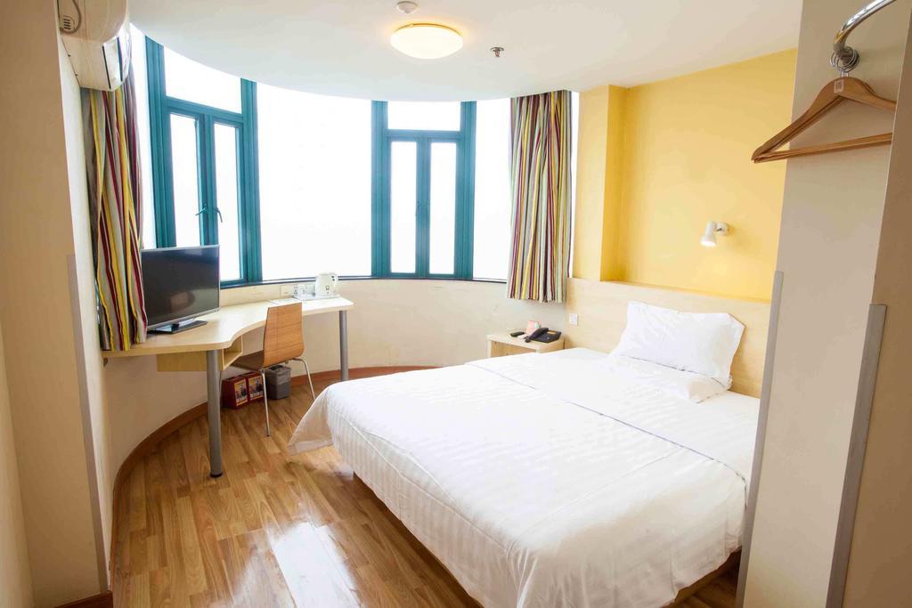 7Days Inn Foshan Dongfang Square Walmart Стая снимка